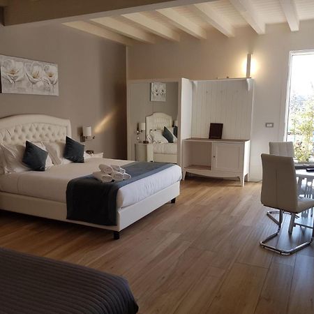 B&B Emozioni E Relax Pietole Εξωτερικό φωτογραφία